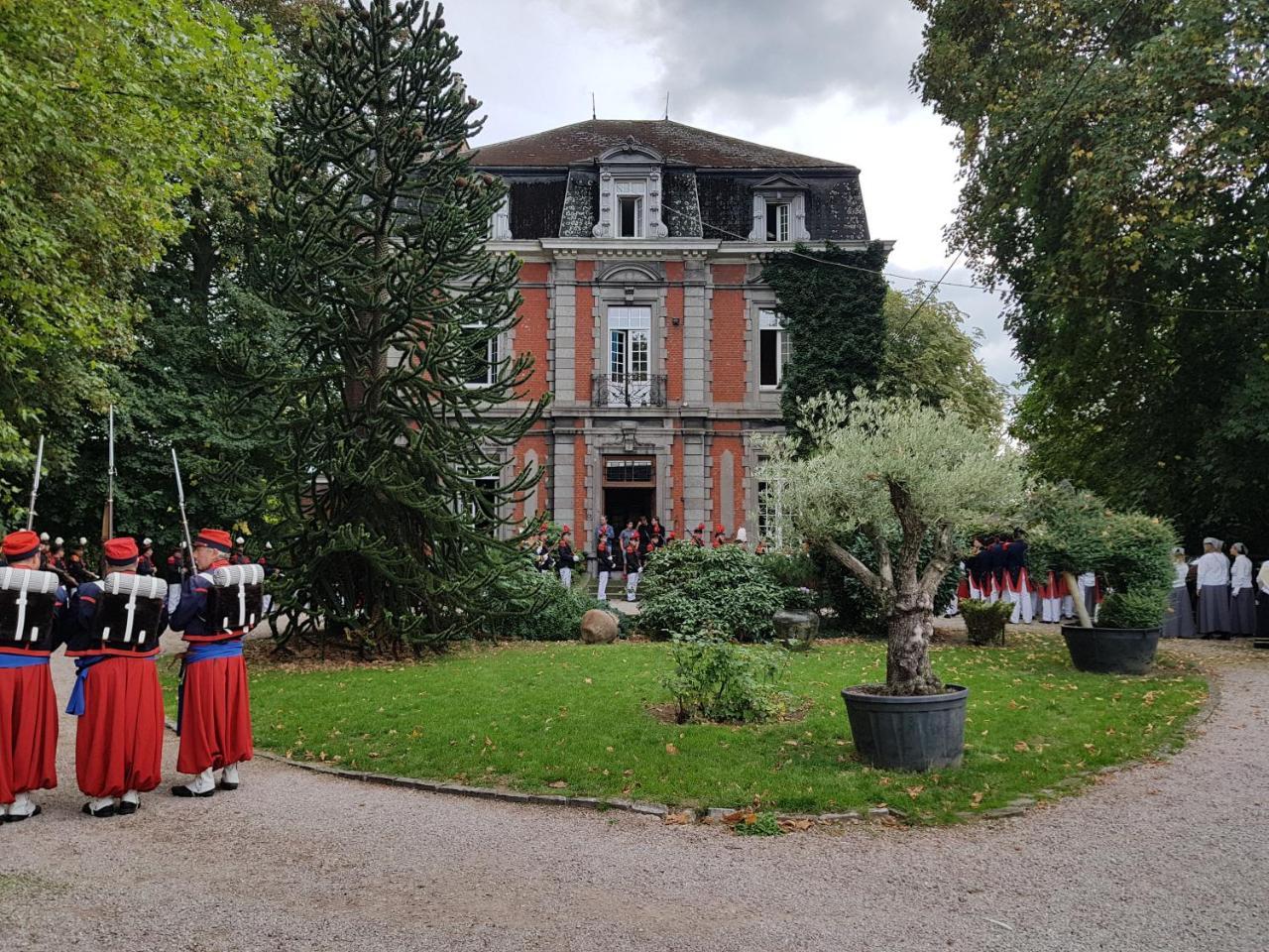 Chateau Lambert Moulinsart Hotel, Shuttle Airport, Long Term Parking, Snooker, Large Terrasse, Dinner, Breakfast Charleroi Luaran gambar